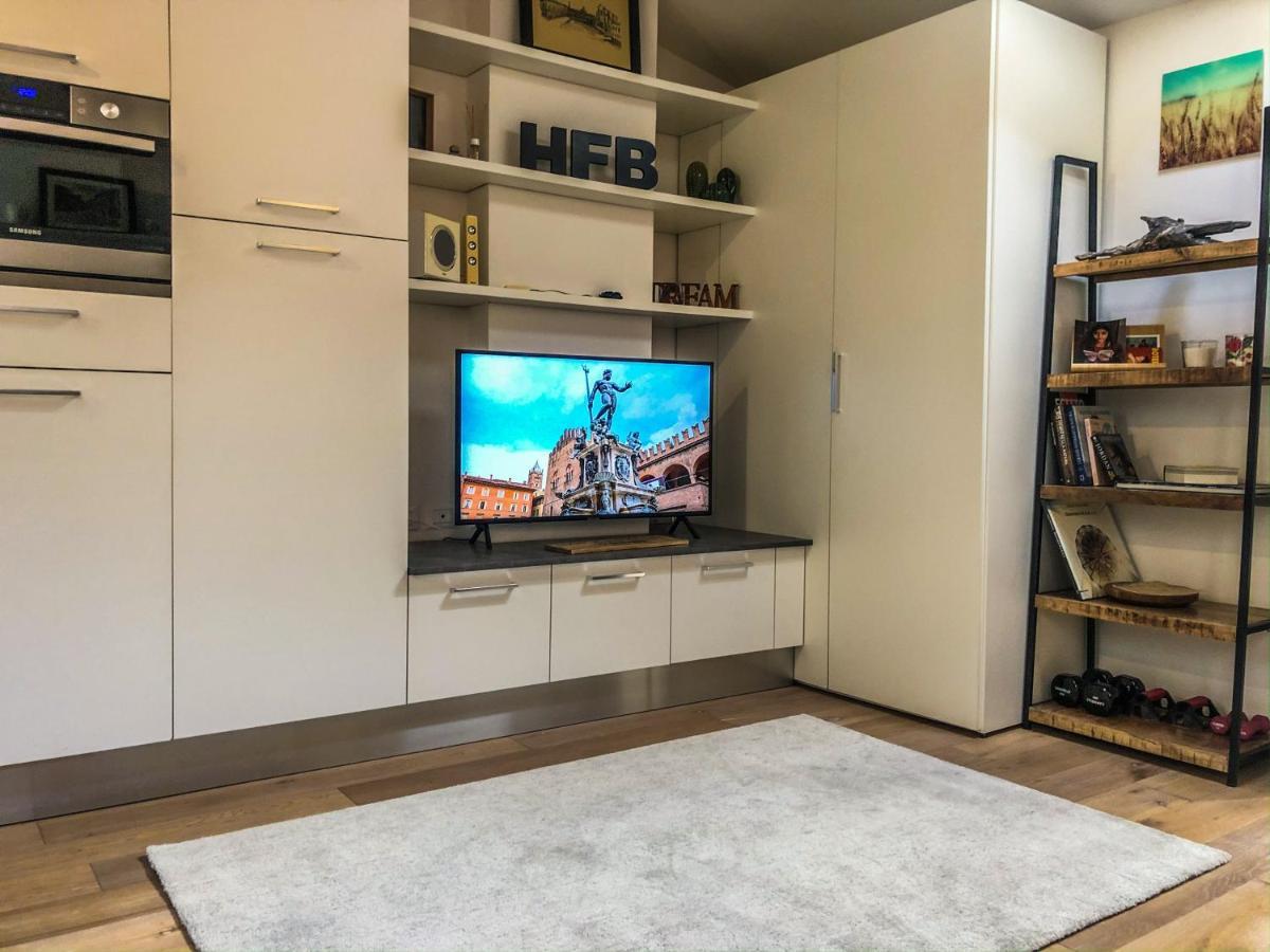 דירות Healthy Flat Bologna - Tower Skyline View מראה חיצוני תמונה