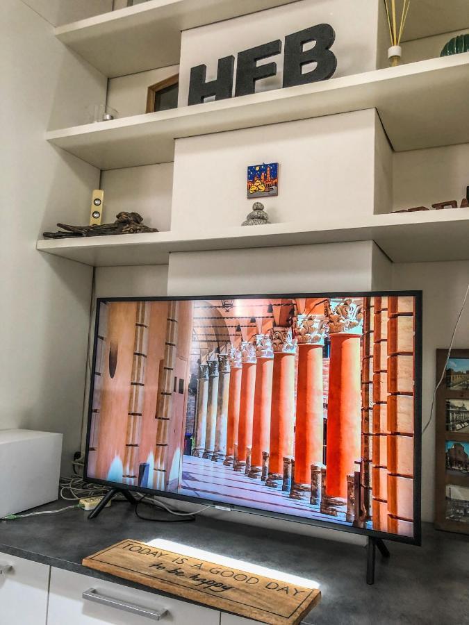 דירות Healthy Flat Bologna - Tower Skyline View מראה חיצוני תמונה